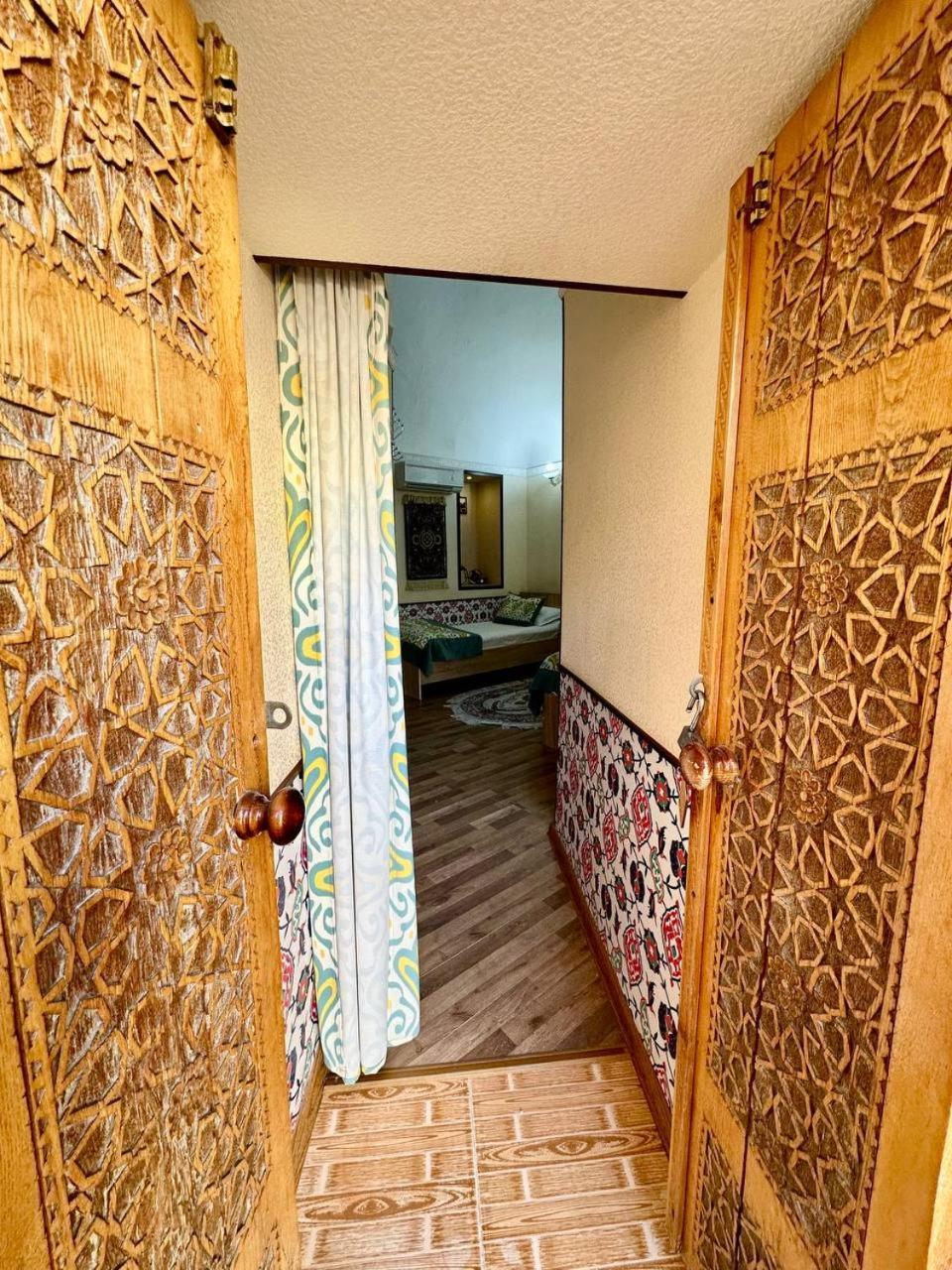 בוקורו Karavansaray Khurjin Old מראה חיצוני תמונה